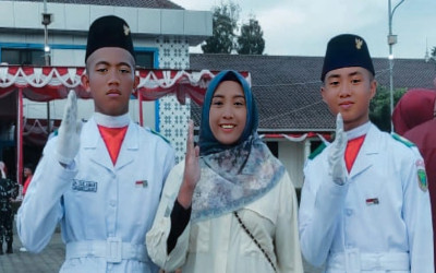 Dua Siswa MAN 1 Empat Lawang Terpilih sebagai Petugas Pengibar Bendera HUT ke-80 RI
